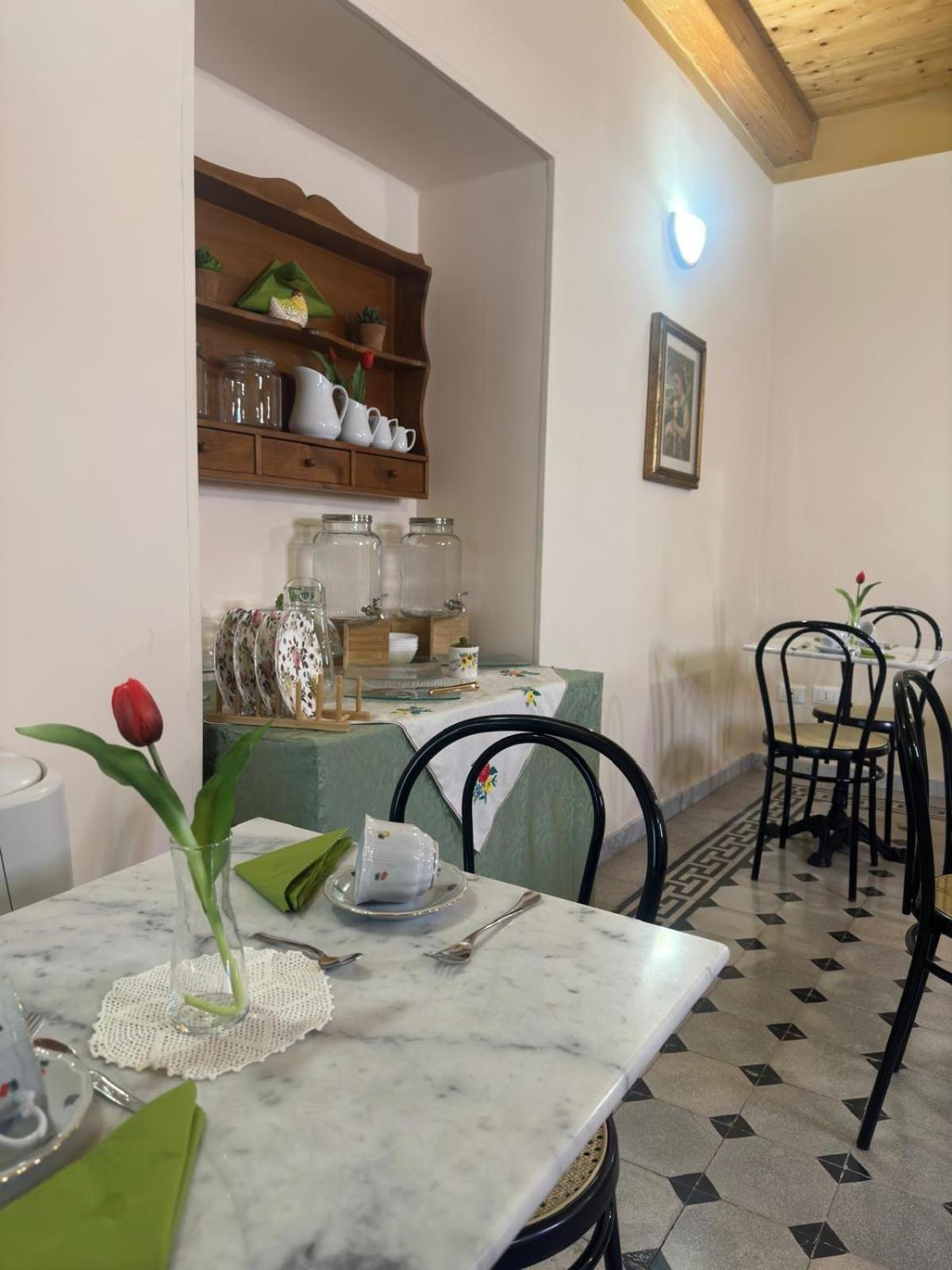 Residenza Gonzaga Hotell Serracapriola Exteriör bild