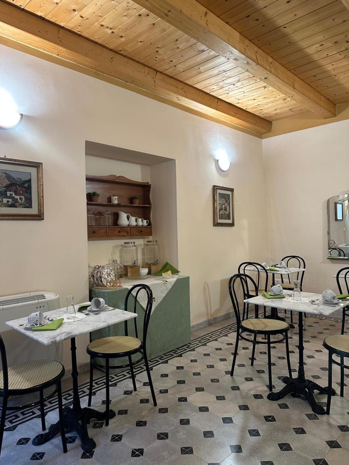 Residenza Gonzaga Hotell Serracapriola Exteriör bild