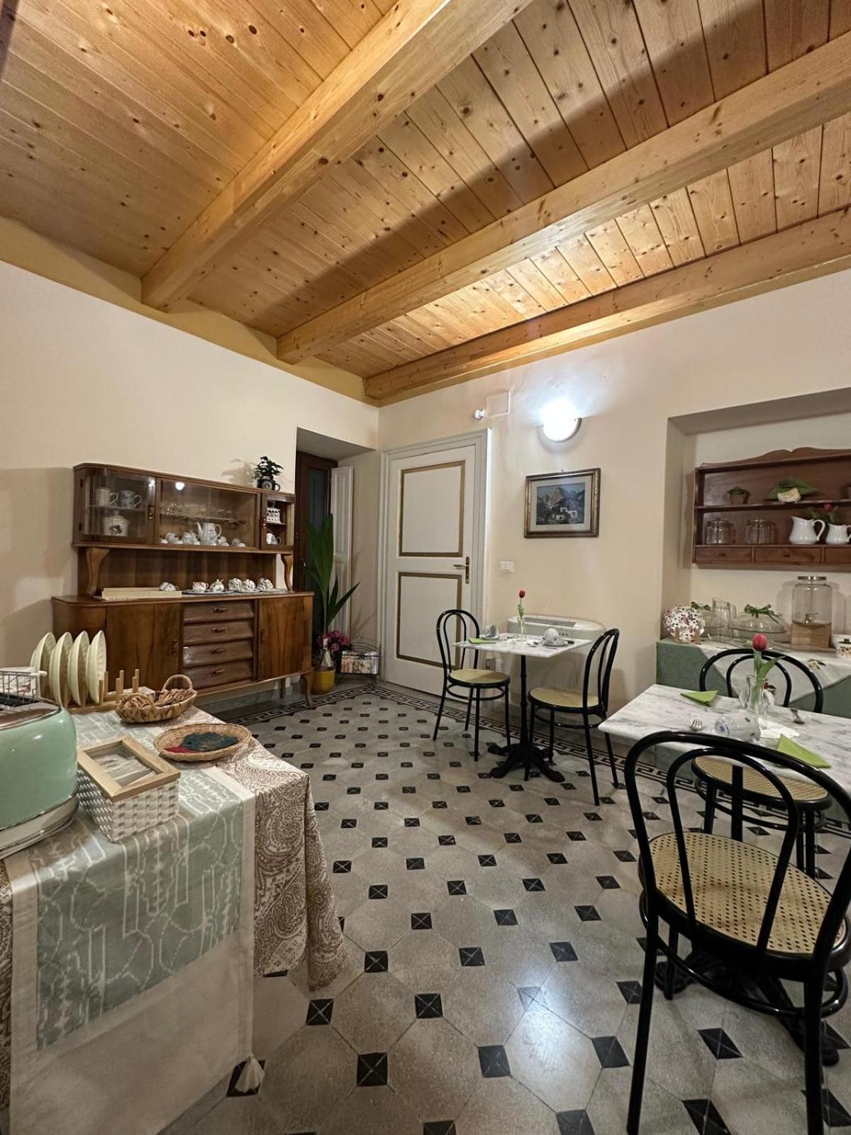 Residenza Gonzaga Hotell Serracapriola Exteriör bild